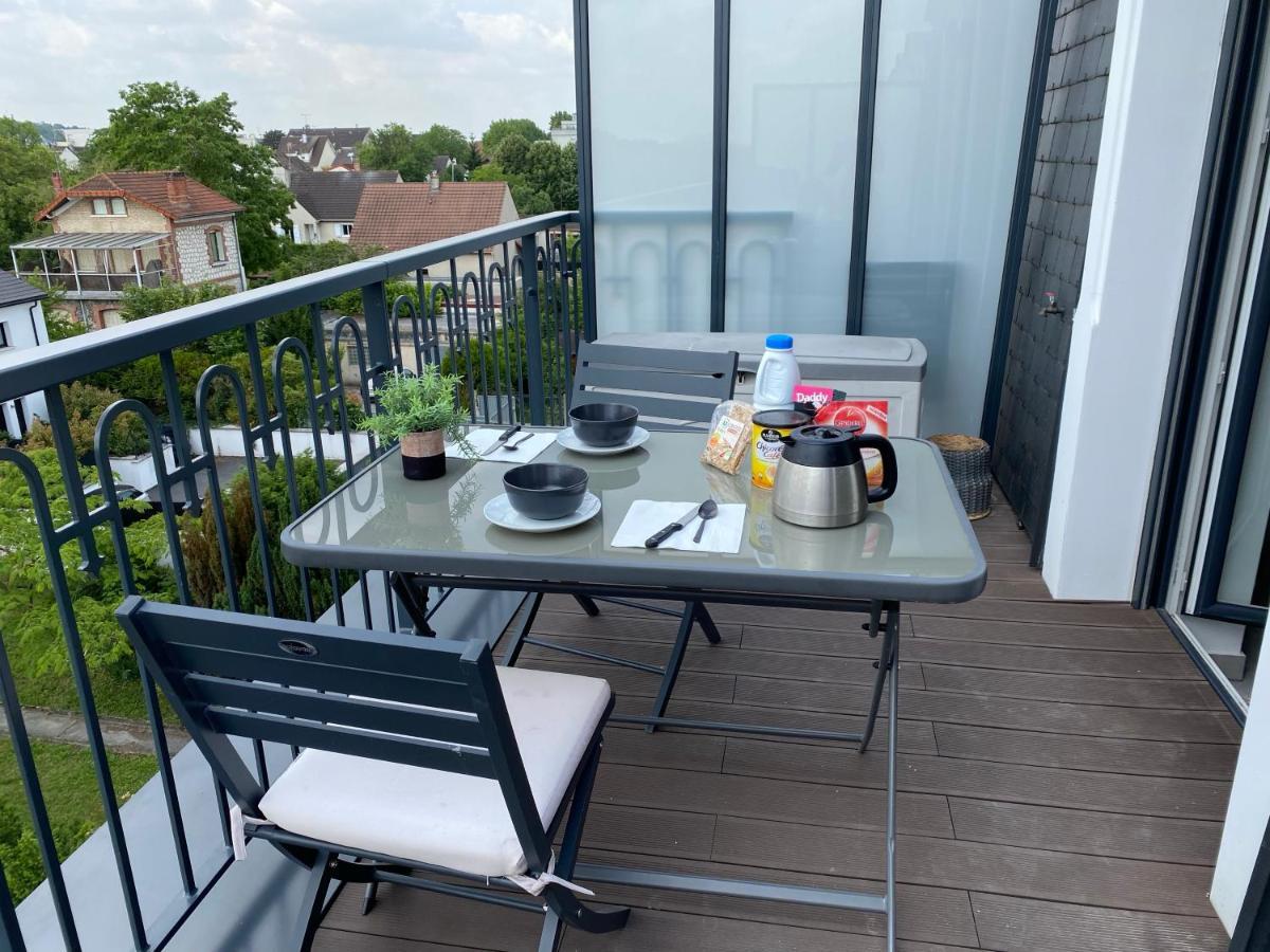 35M2 Neuf, Plein Sud, Dernier Etage Avec Terrasse Apartment Noisy-le-Grand Luaran gambar