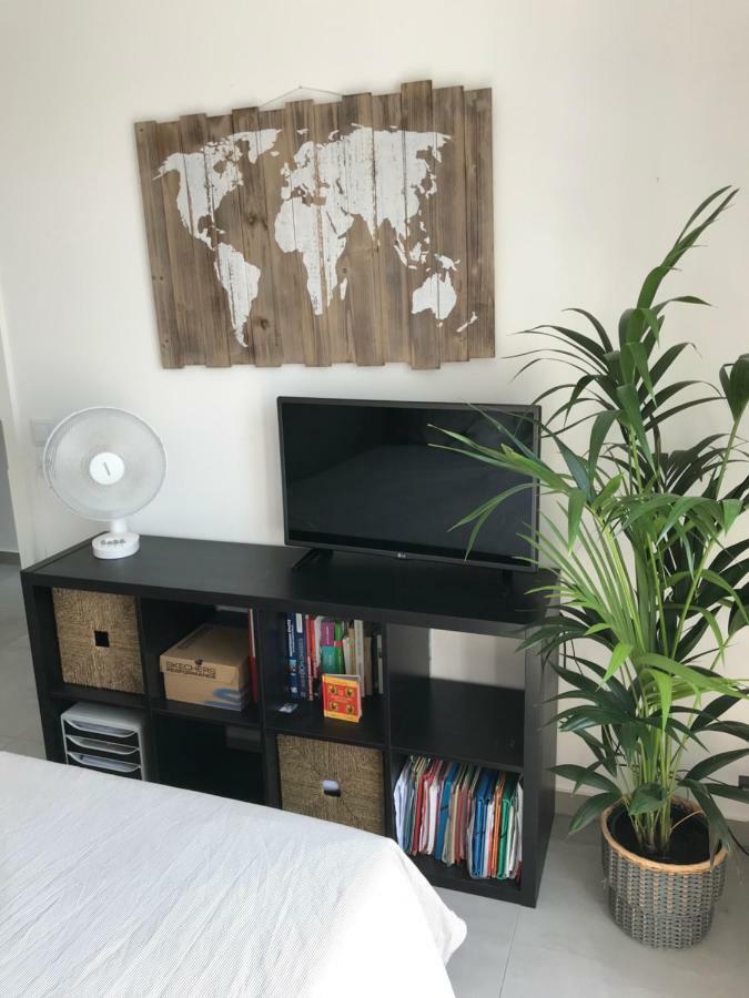 35M2 Neuf, Plein Sud, Dernier Etage Avec Terrasse Apartment Noisy-le-Grand Luaran gambar